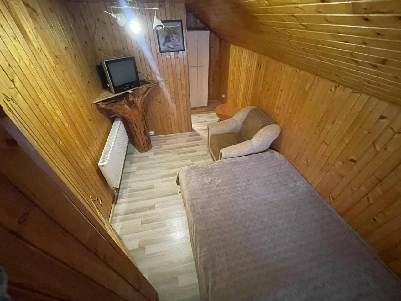 Aparthotel Kazka à Yablunytsya Extérieur photo